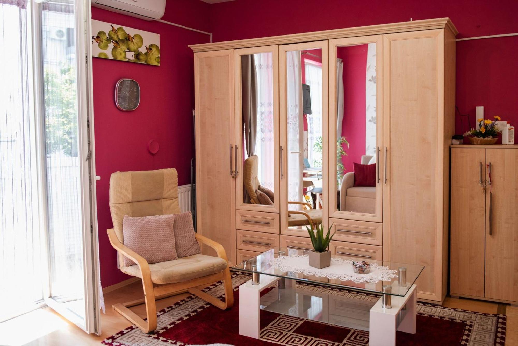 Inci Apartman Peçuy Dış mekan fotoğraf